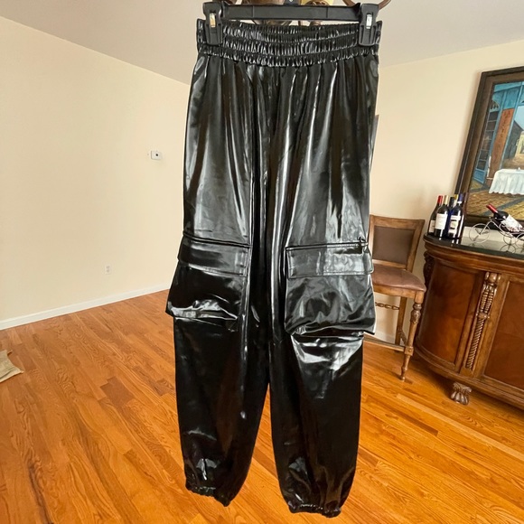 Black Shein Pants with Pockets, Size: XS Never Worn, Brand New - Picture 1 of 3